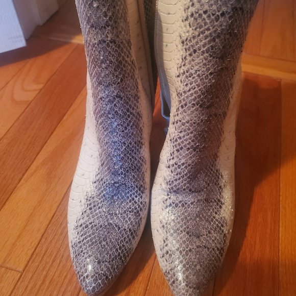 Stuart Weitzman Boots - Picture 3 of 4
